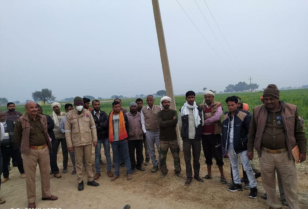 Driver dies under tractor-trolley on bad road