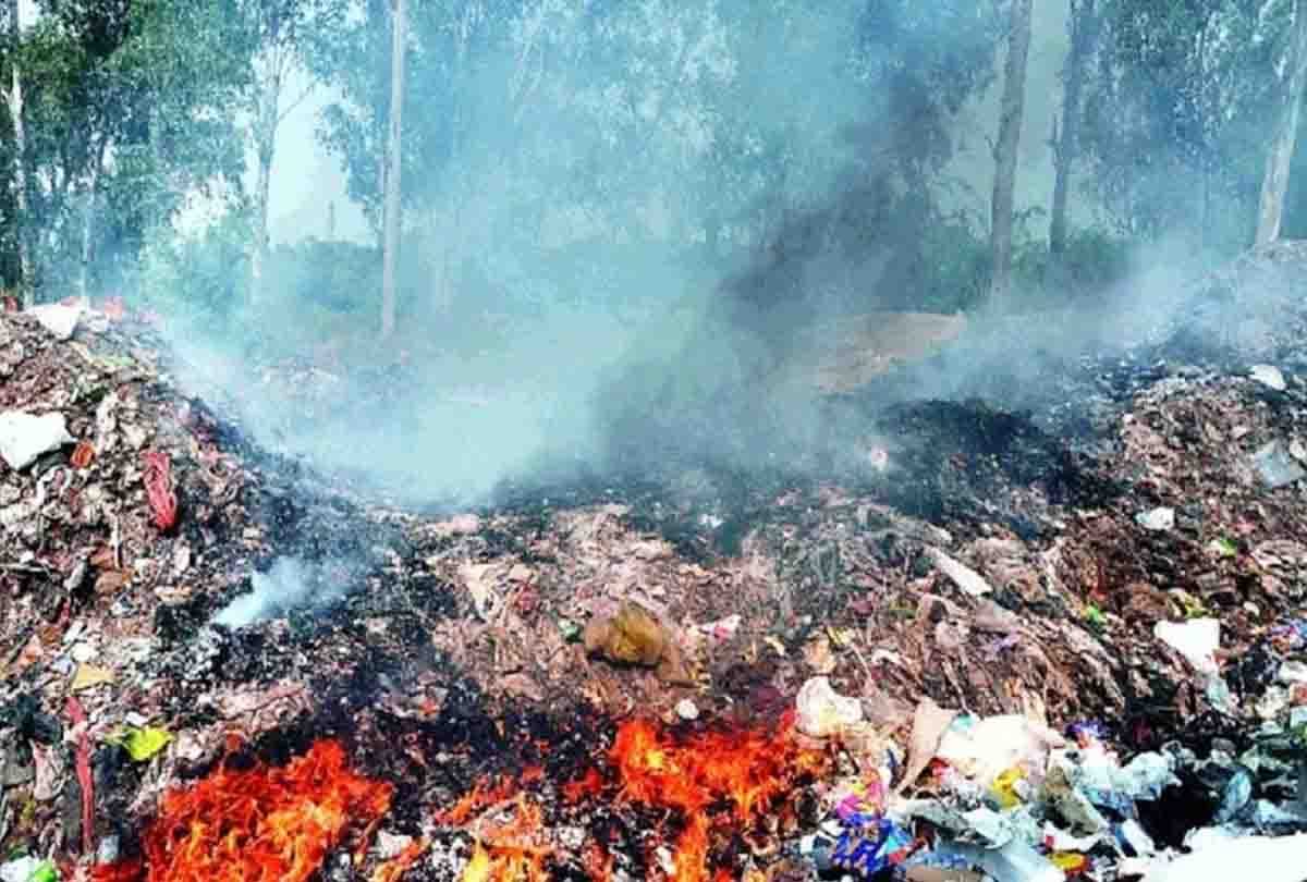 Smoke from Kochi waste plant fire toxic says Kerala Opposition leader