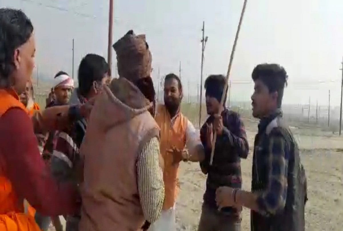 In the Magh Mela, lathi-poles went to the saints of Acharyabada, many injured, three in custody