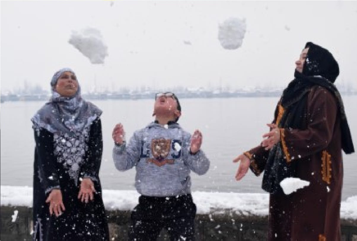 Weather Forecast Update Today in Jammu Kashmir  Snowfall in kashmir