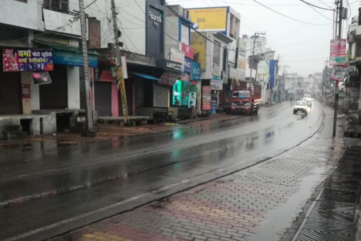 Weather update western up news today: Rain increase cold in western UP, hailstorm in many districts