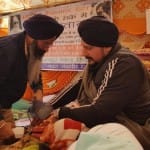 धरने पर बैठे जगतार सिंह।