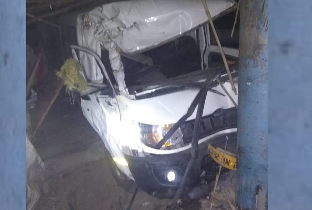 Two died when a magic hits a bike in Barabanki.