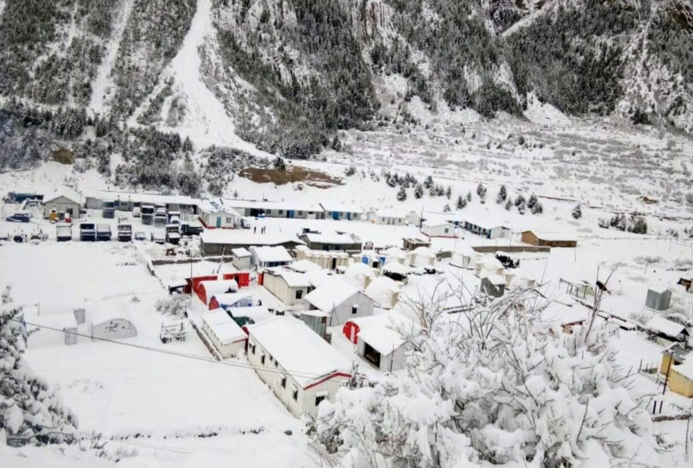 Weather Forecast Today Update in Uttarakhand News: Snow Covered Munsiyari and Dharchula Beautiful Photos