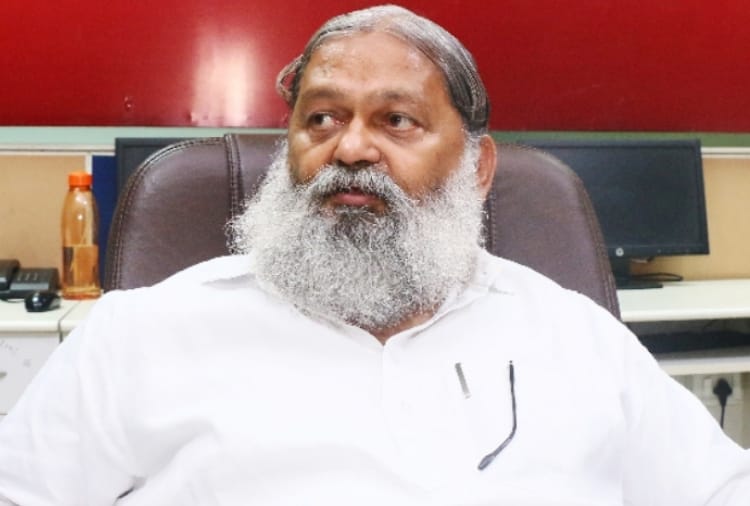 Anil vij reply on akhilesh yadav statement over corona vaccine