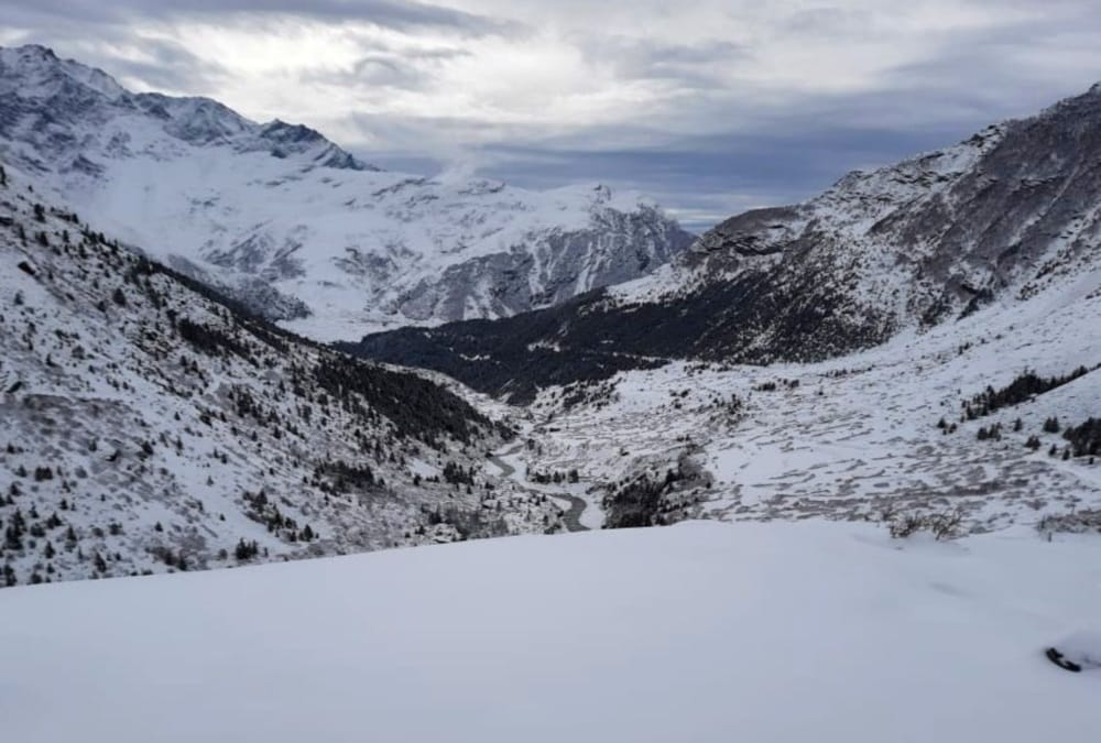 Weather Forecast Today Update in Uttarakhand News: Snow Covered Munsiyari and Dharchula Beautiful Photos