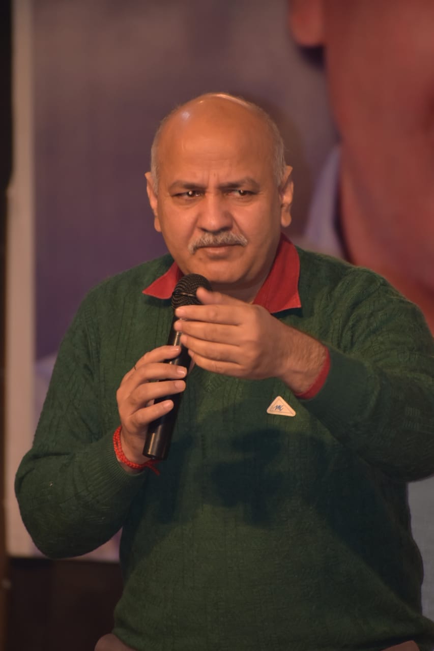 dehradun news: aam adami party selfie with school campaign ended