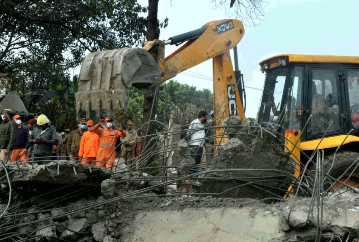 Muradnagar Accident Case: commissioner gave strict instructions officers will be responsible for poor construction