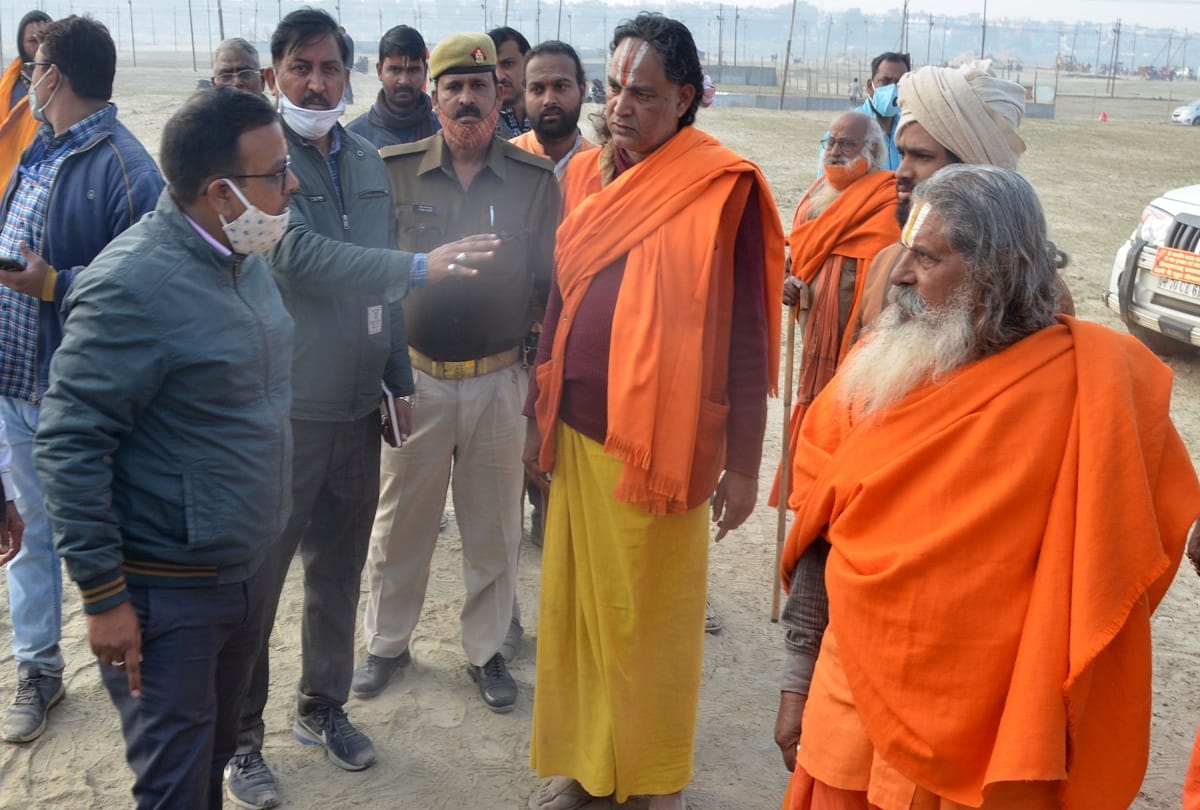 In the Magh Mela, lathi-poles went to the saints of Acharyabada, many injured, three in custody