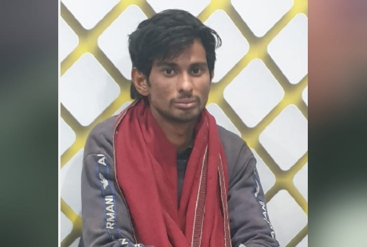 BSF caught Pakistani intruder from Indo-Pak border in Punjab