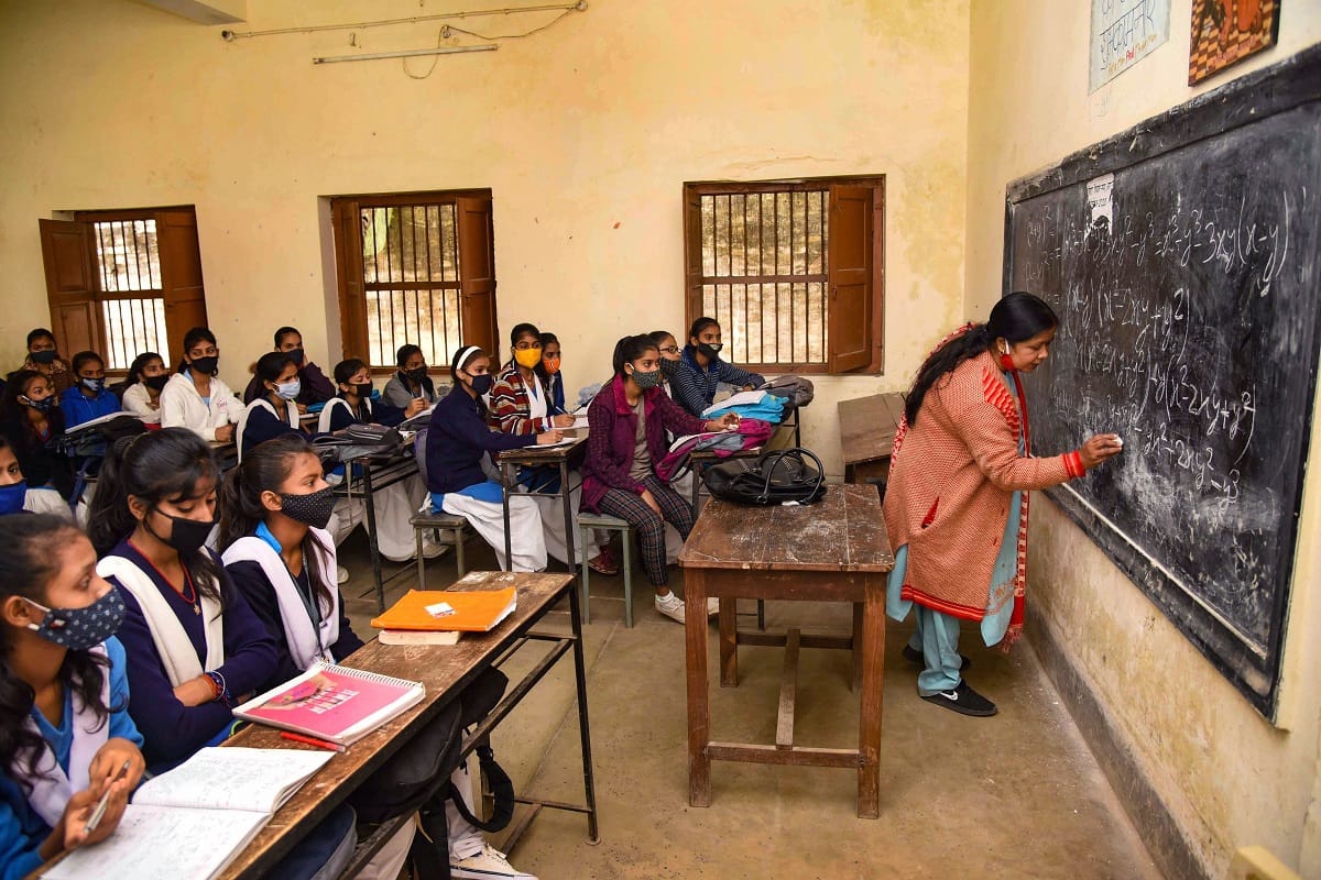 Varsha Gaikwad says Maharashtra Schools to reopen for Classes 5 to 8 from January 27