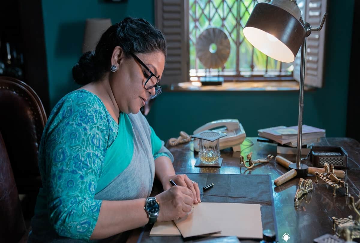 Tribhanga Movie Review by Pankaj Shukla Renuka Shahane Kajol Tanvi Azmi Mithila Palkar Netflix India