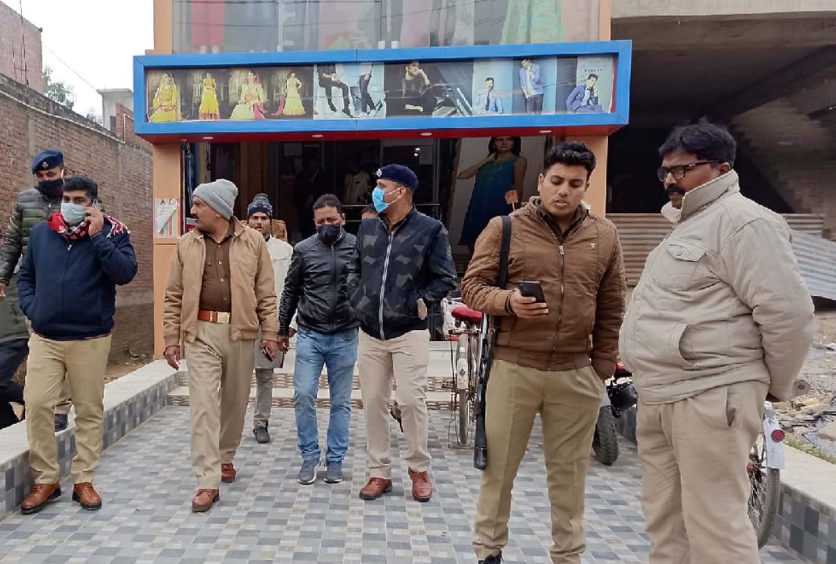Police arrested E-ticket scam mastermind friend and his father