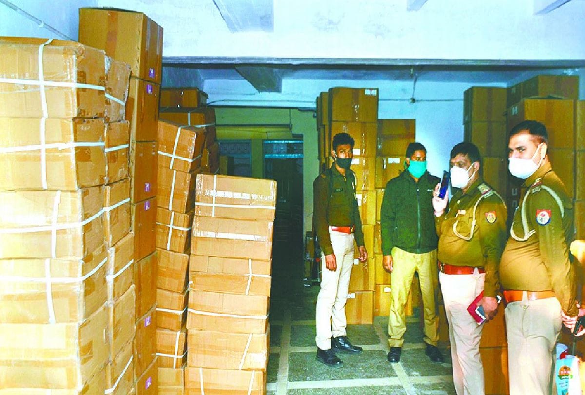 Drug department team raids illegal warehouse of drugs in agra