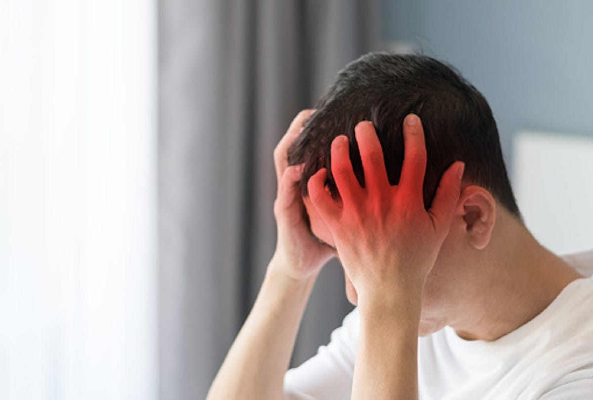 difference between headache and migraine symptoms and causes