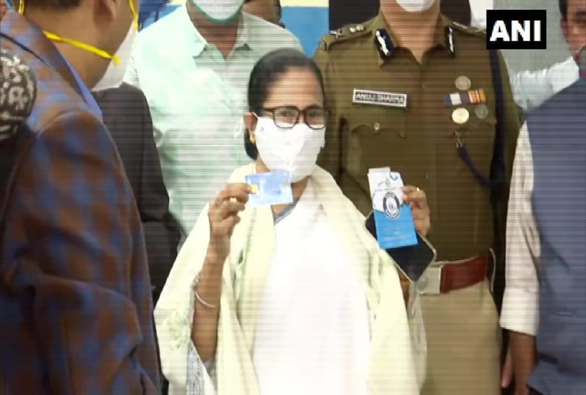 West Bengal: Mamta announced to run theaters with 100% viewership