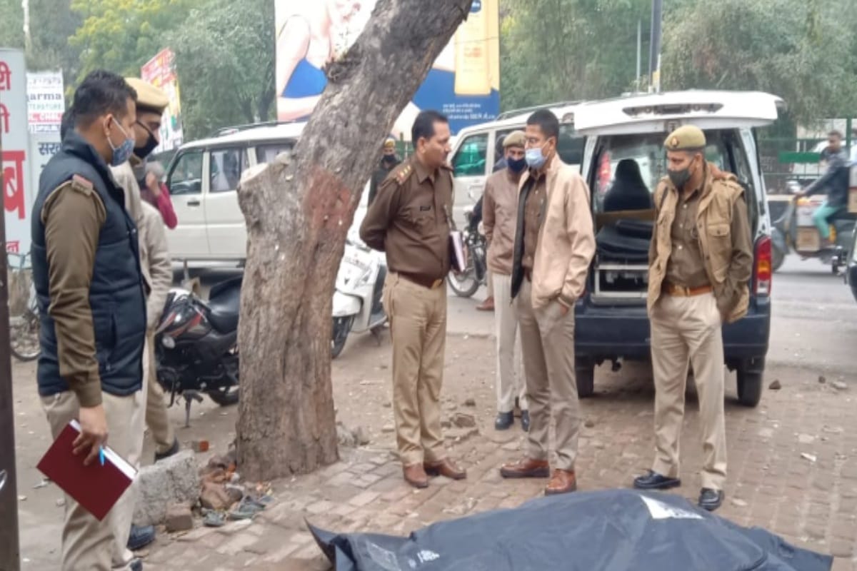 Inspector posted in Meerut died under suspicious circumstances on Tuesday morning