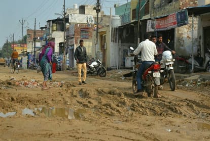 Sewer Line Increases Slippery Two Lakh People In Trouble
