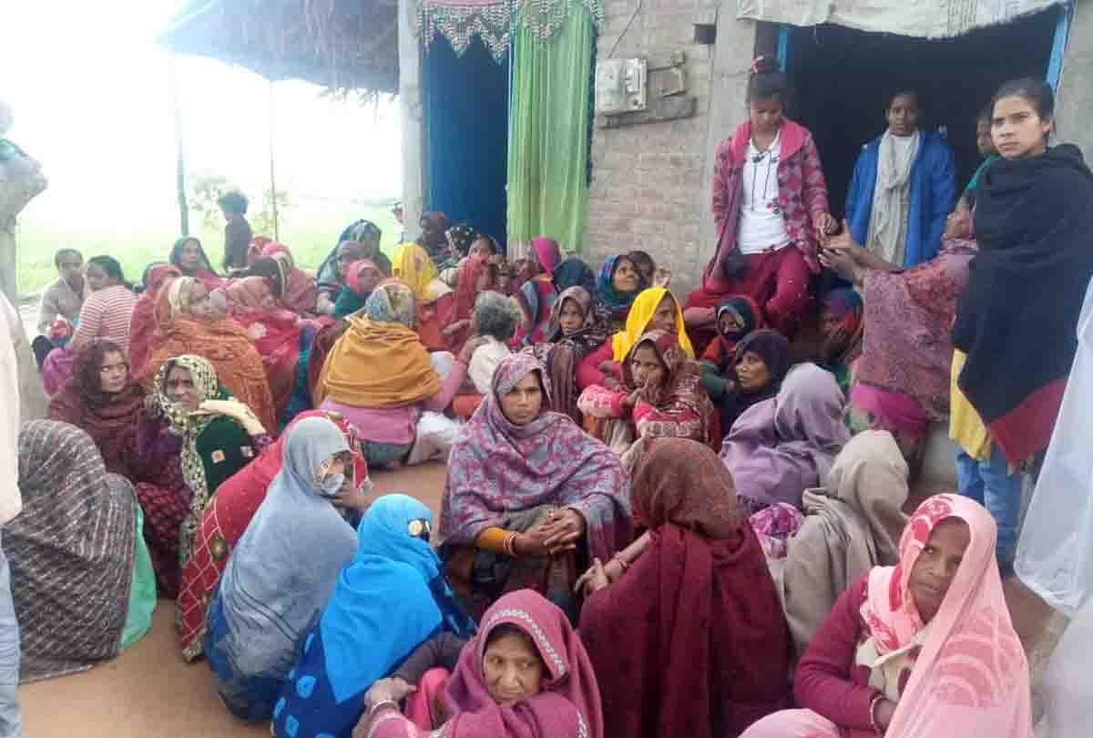 Lover couple hanged on tree, wanted to marry each other