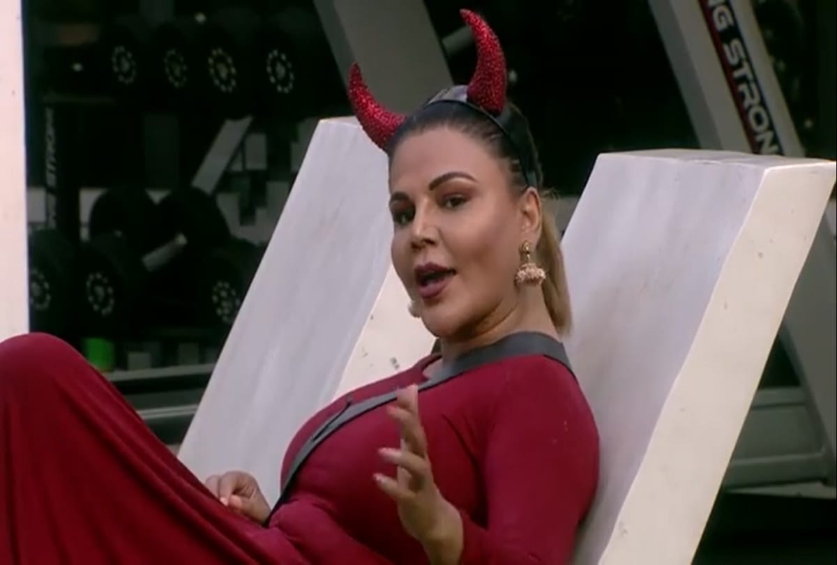 Bigg Boss 14 Rakhi Sawant Fill Sindoor For Abhinav Here Is Rubina Dilaik Reaction