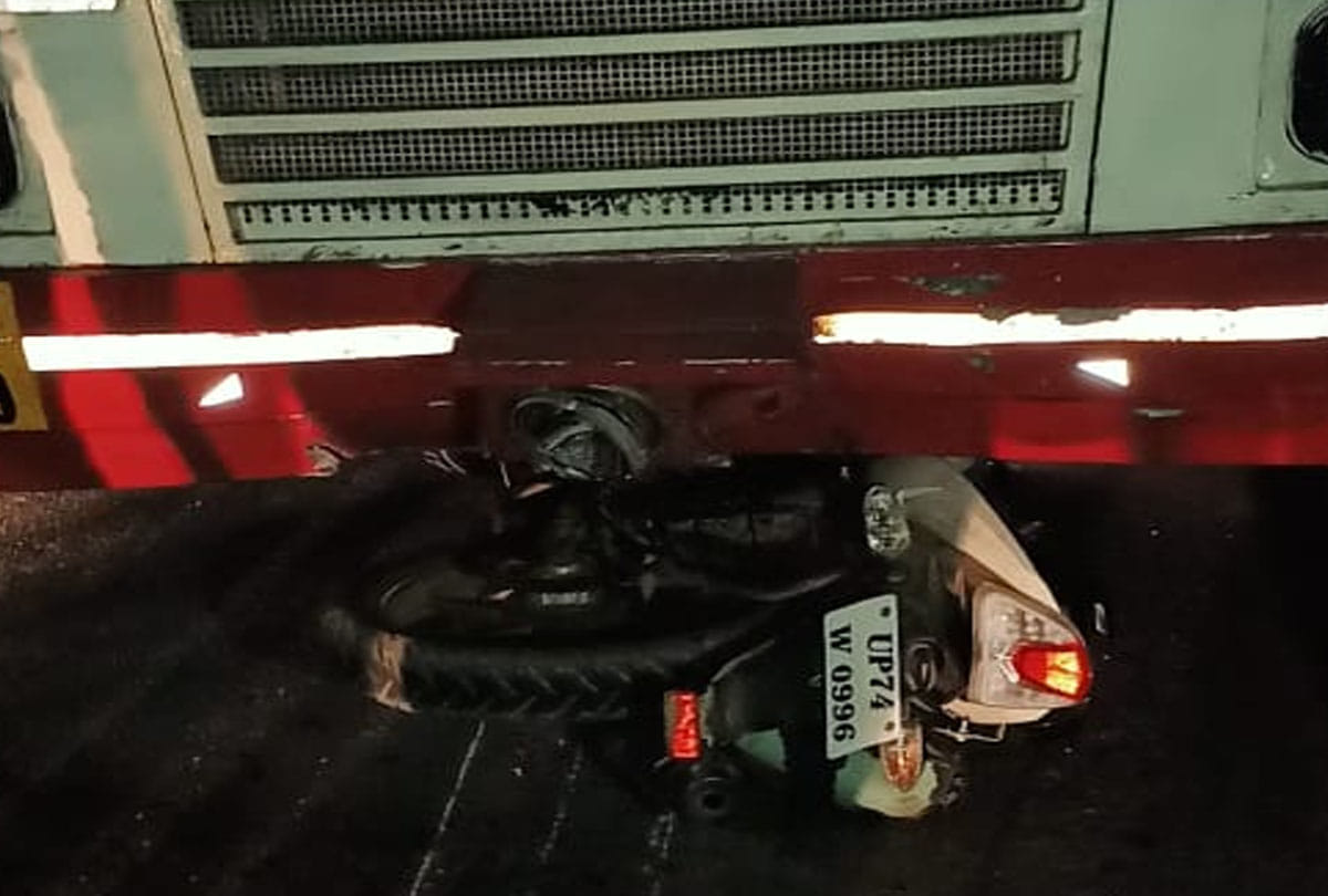 DJ operator dies due to bus collision in kannauj