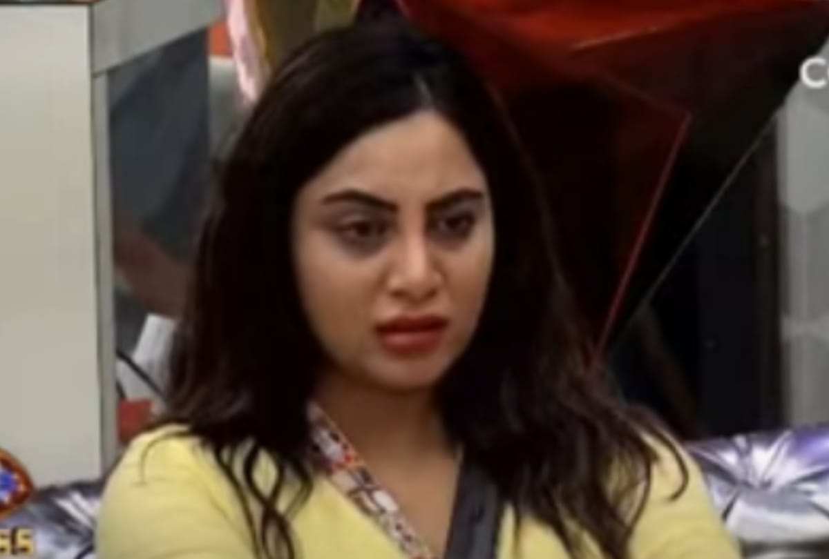 Bigg boss 14 arshi khan banned from captaincy task after break the rule