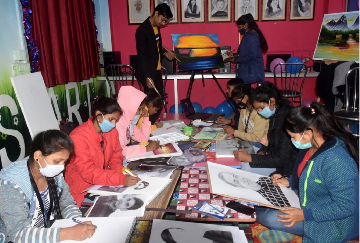 special success story of hardworking boy Shivam provided employment by preparing new painters