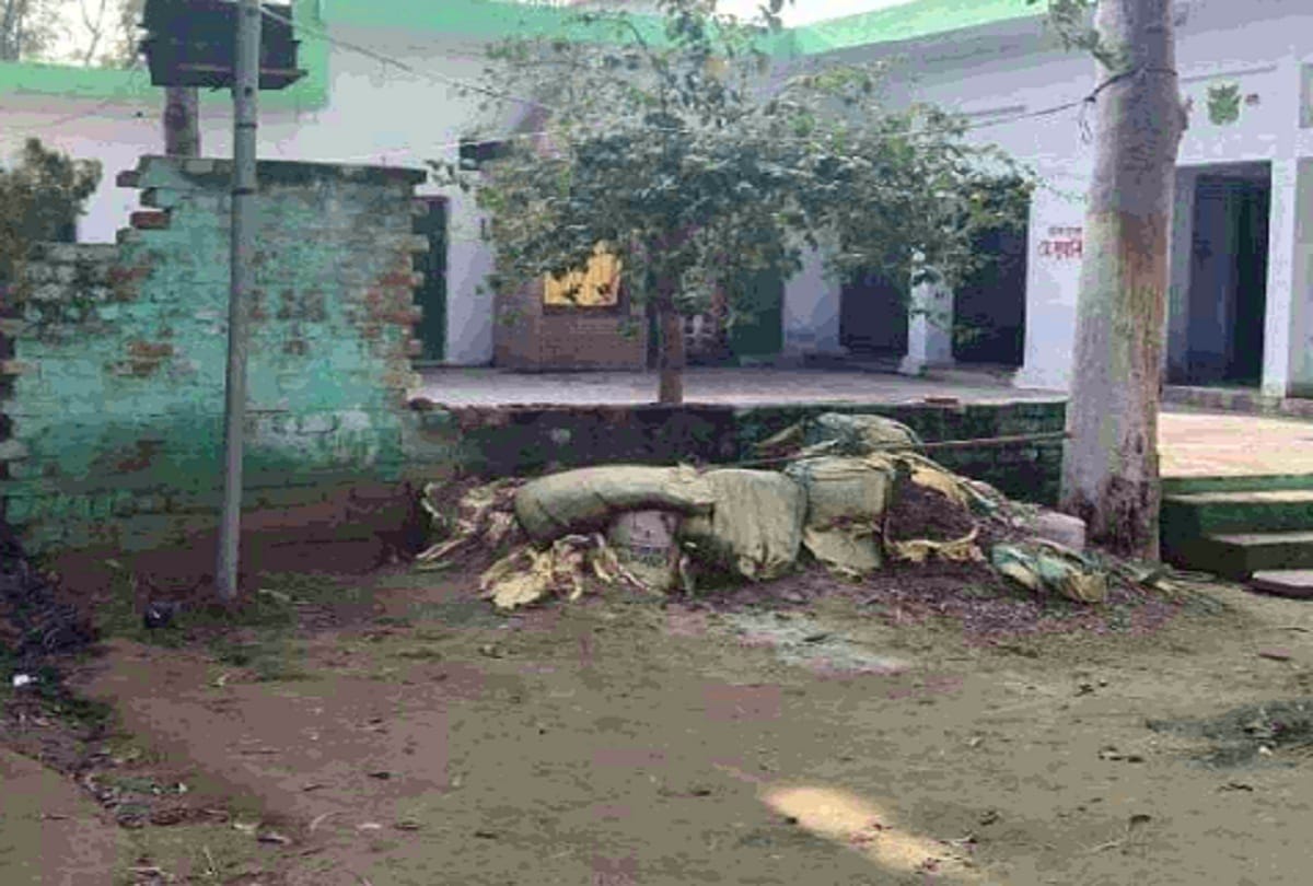 Badaun gang rape and murder case woman gang-raped in shrine People did not even hear the screams of woman