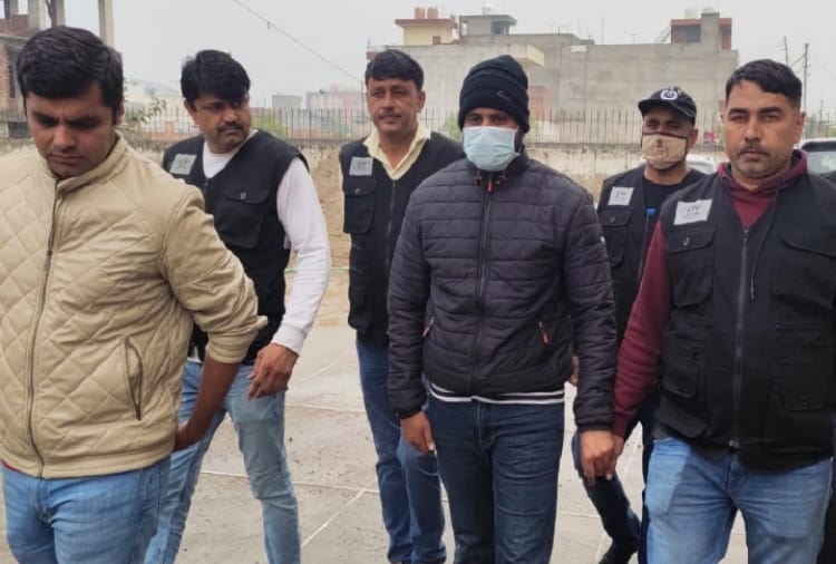 Punjab Police Head Constable Arrested By Sonipat STF for Providing Fake passport To gangster Raju Basoudi