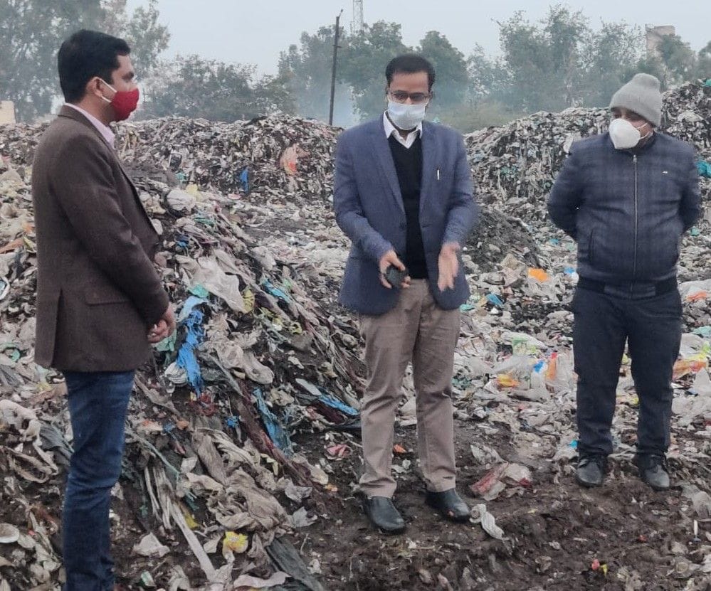 Hathras: Penalty imposed on those who throw garbage in public places