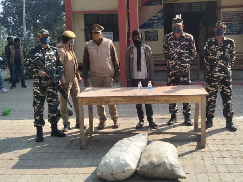 Smuggler arrested with ten cases of Nepali liquor