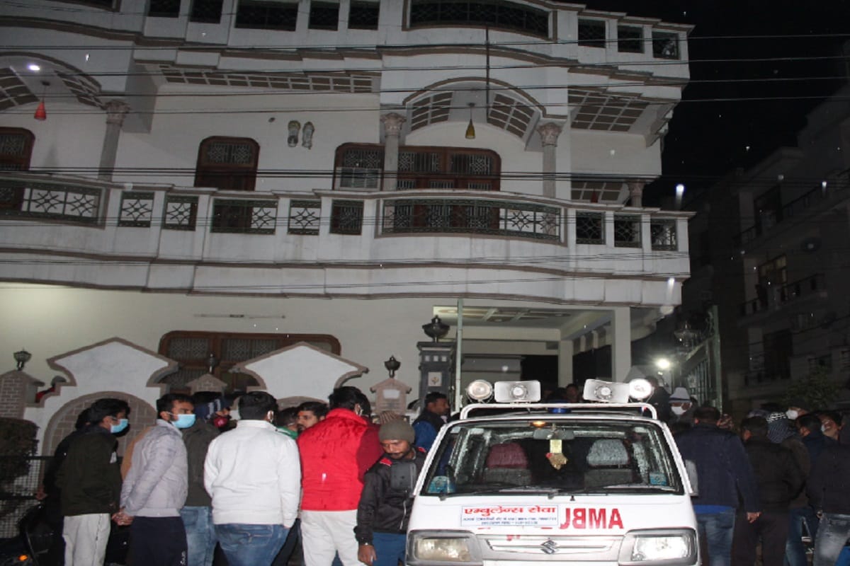 A couple from Muzaffarnagar died in a road accident in Mussoorie and see photos