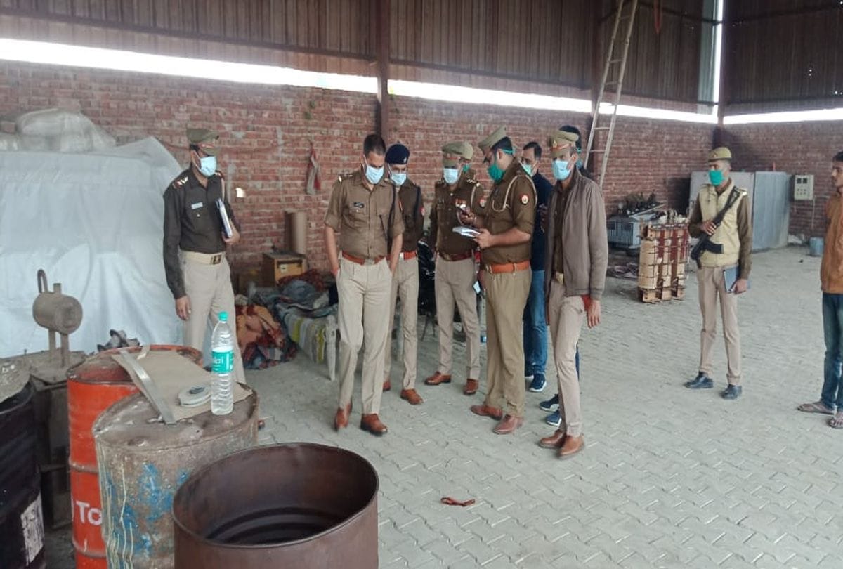 Miscreant Loot And Murder Chokidar Crime News Agra