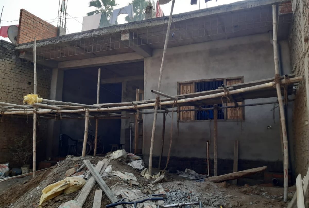 Congress leader Former MLA Haridwar Pandey build house by sell land due to homeless