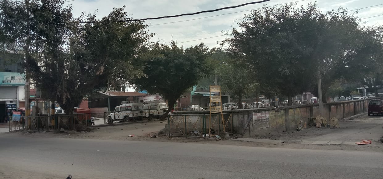 parking in Tanakpur