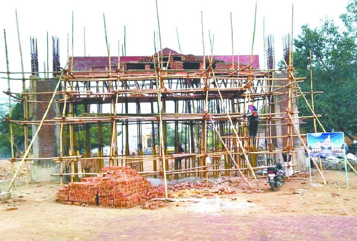 Vrindavan Kumbh Mela: Work For Main Gate And Pipe Line Of Ganga Jal Strats
