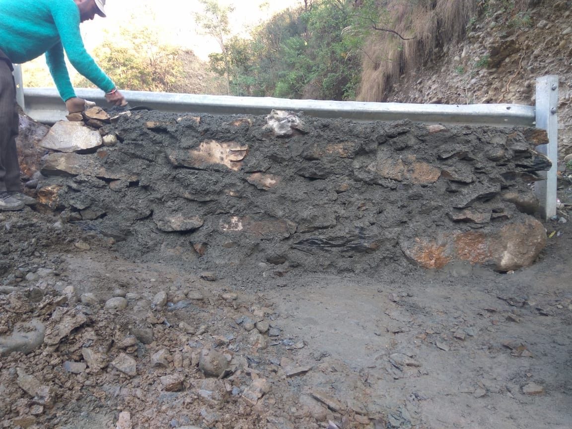 illigal mining road closed by adminstration in chamba