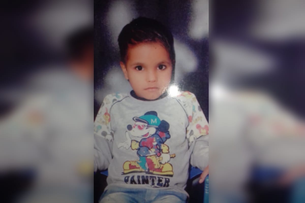 UP News: An eight-year-old child has been kidnapped in Kharkhoda of Meerut and the incident has been captured on CCTV camera