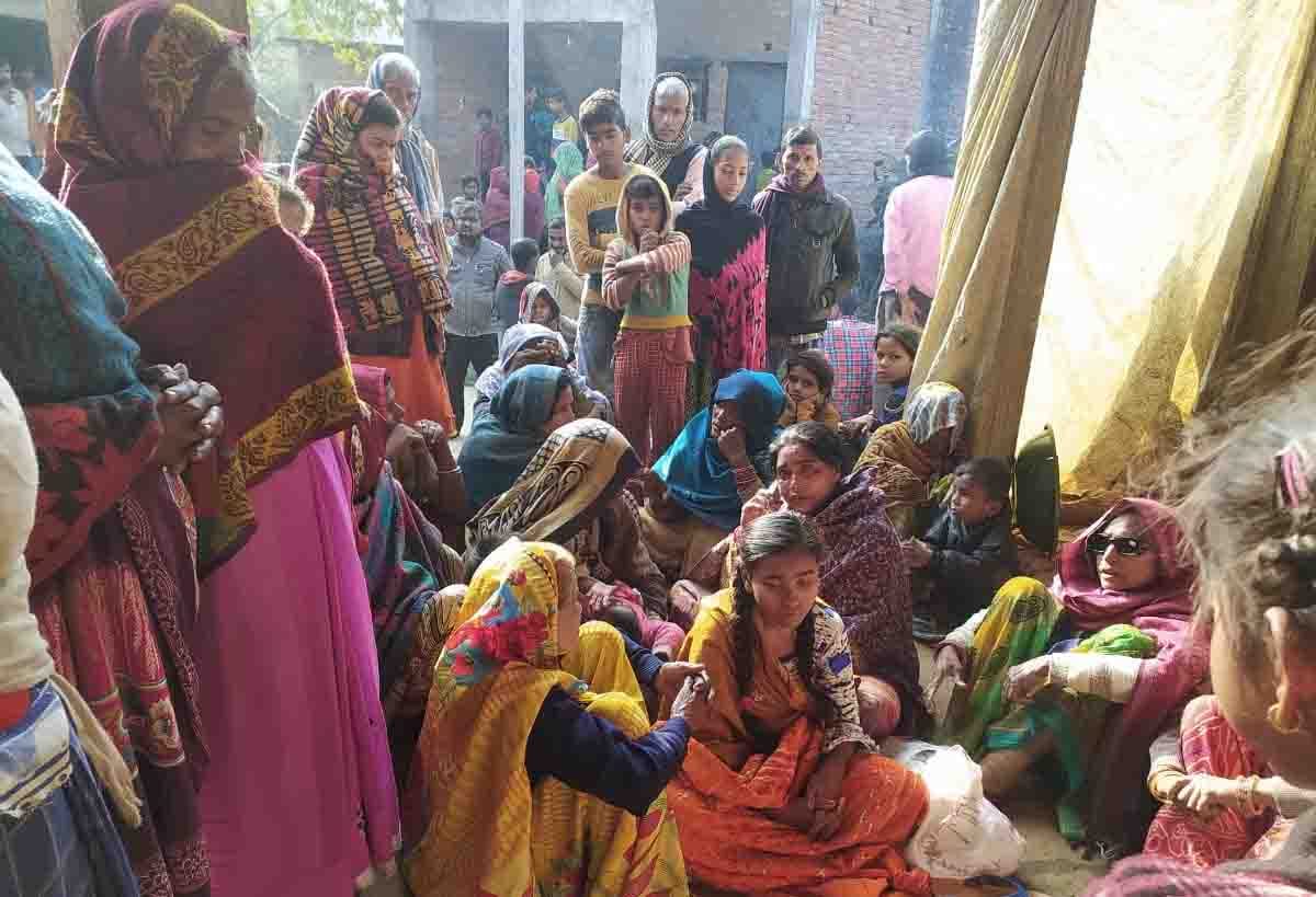 NRI's wife attacked with a knife while sleeping in UP's Unnao, died