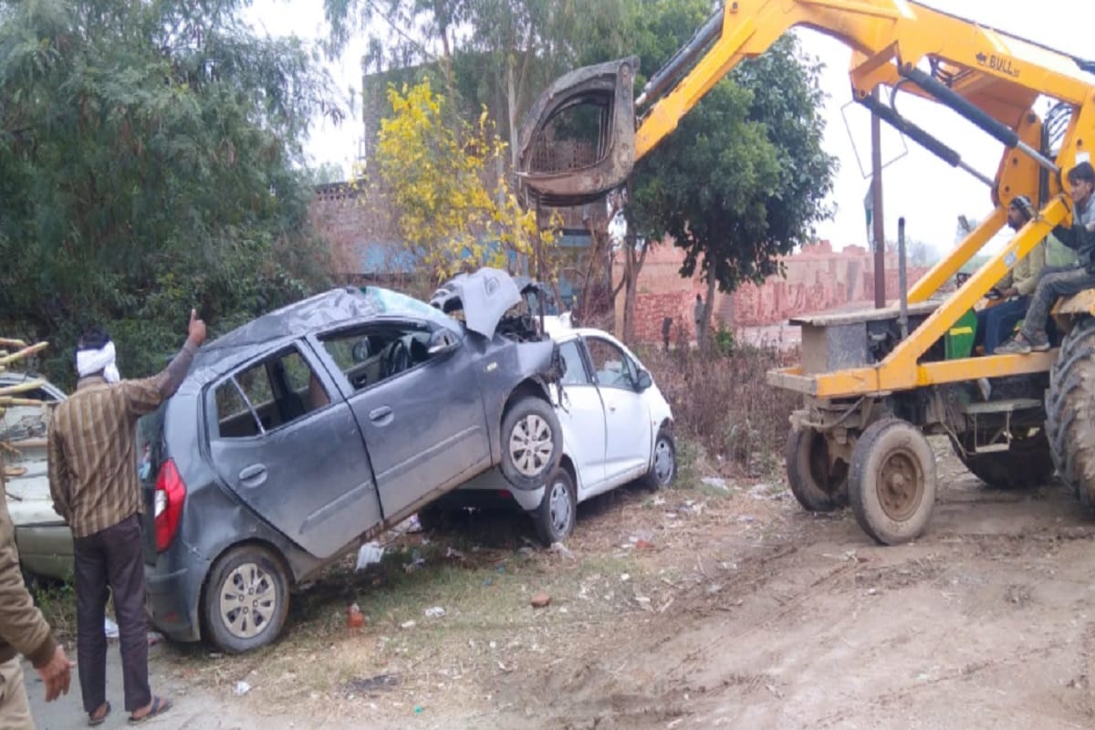 Two people has died and one injured in road accident at Shamli city of Uttar Pradesh