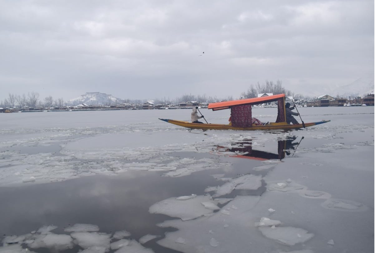 Weather Forecast Today Update in Jammu Kashmir News Dangerous icy storm warning