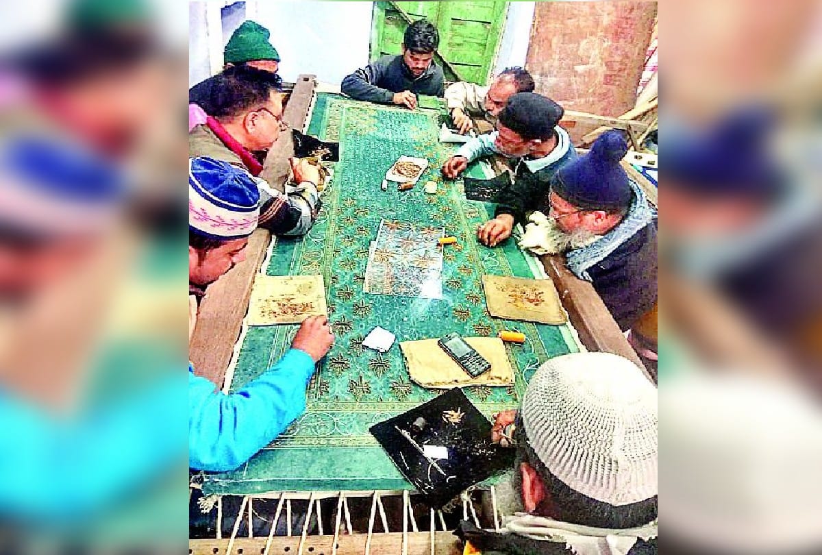 Taj Mahal Opens Zardozi Business Start Orders