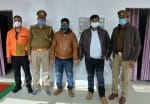 पुलिस लाइन स्थित सभागार में साइबर क्राइम घटना के अरोपी पुलिस की गिरफ्त में।