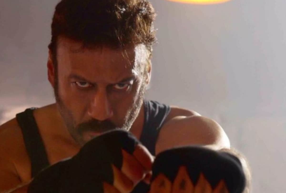 Jackie Shroff 's mother used to sell bangles and saris to pay school fees actor stayed in chawl for 33 years
