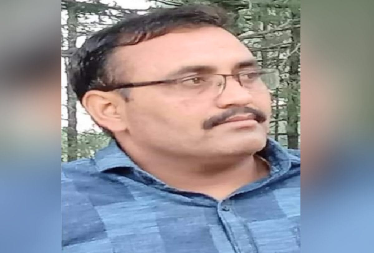 Tehsildar topped in LLB at the age of 41 in himachal