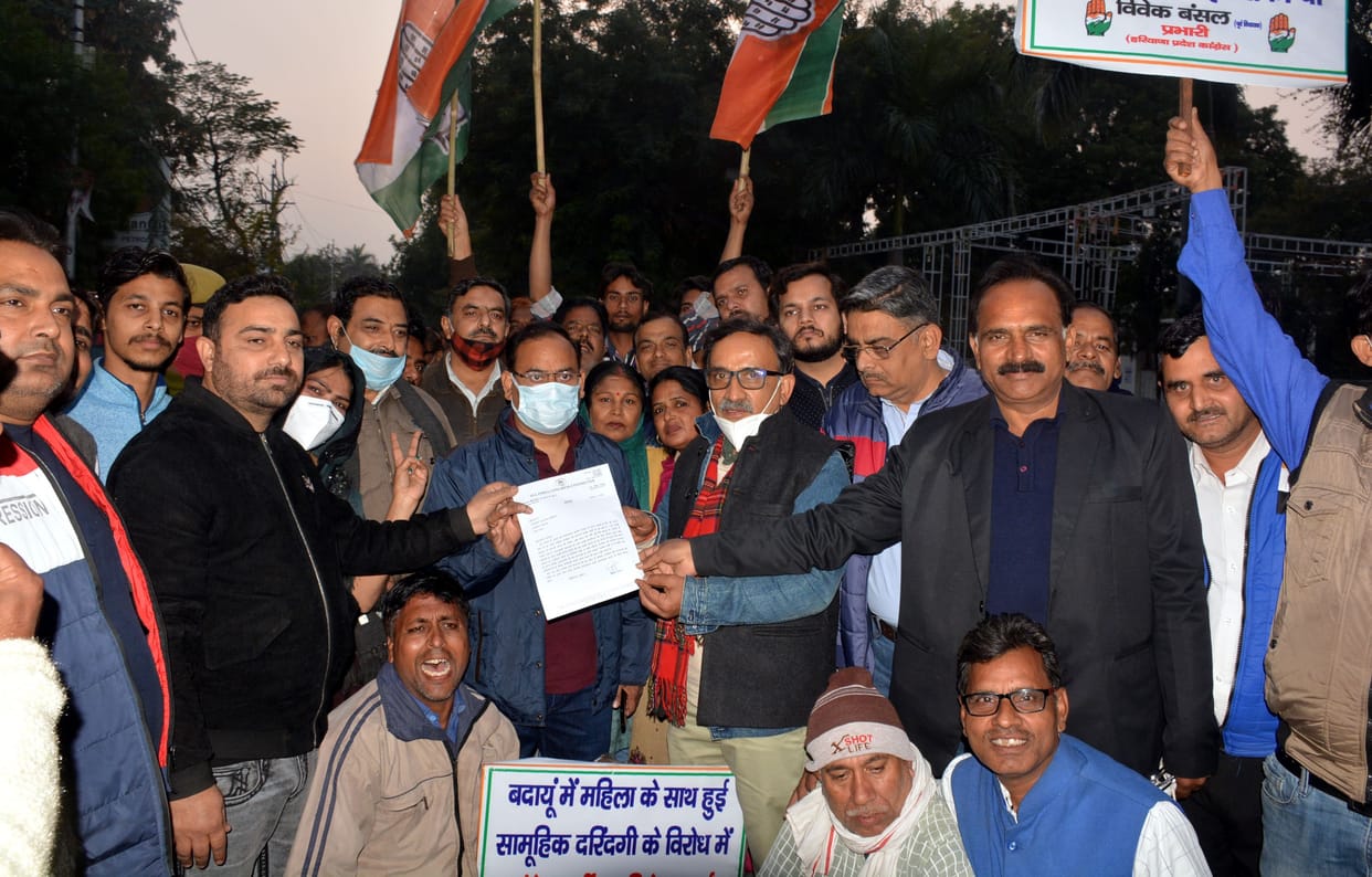 Congress leader protested for Badayun gangrape case