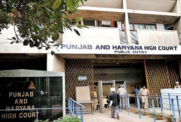 Notice to Haryana Government on the closure of JBT admission in DIET