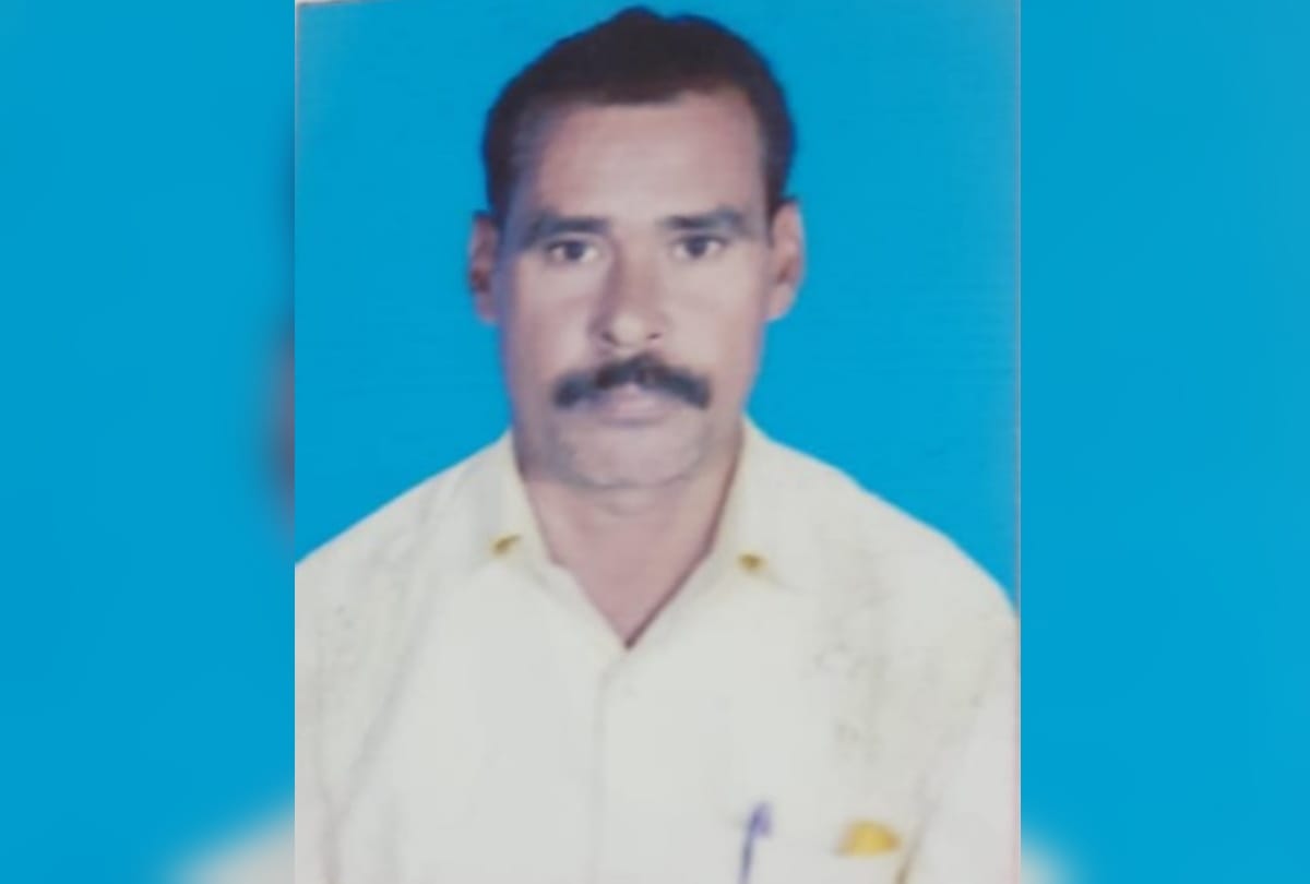 Teacher killed in road accident at deoria