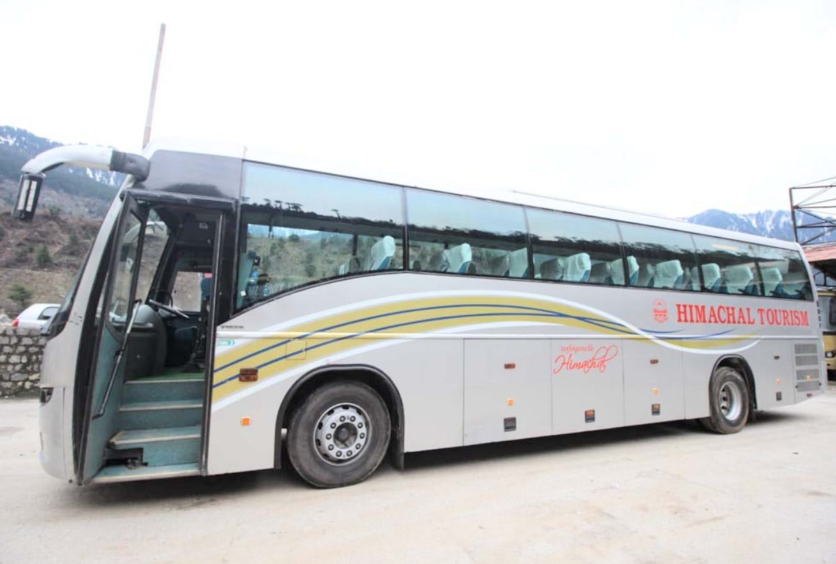 himachal Tourism corporation runs Volvo bus for Delhi from Shimla, Manali