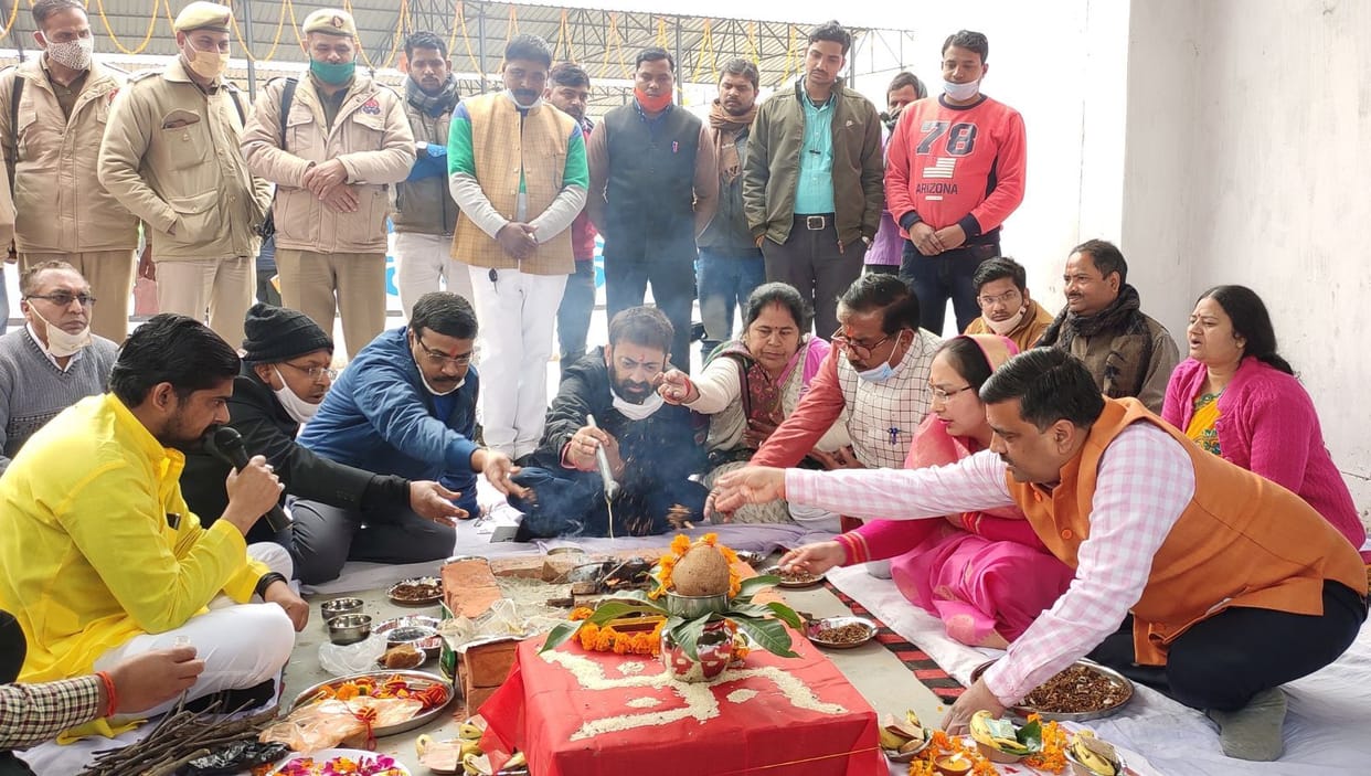 Kanha Gaushala started with Go Poojan